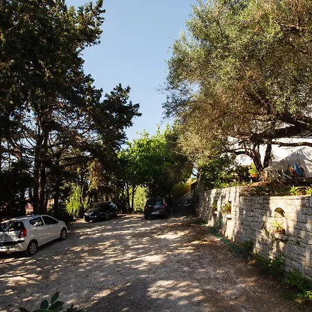 Pensiune Anneta Vitaládes