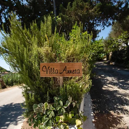 Anneta Πανσιόν 4*