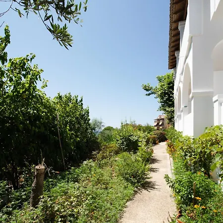 Anneta 4* Βιταλάδες